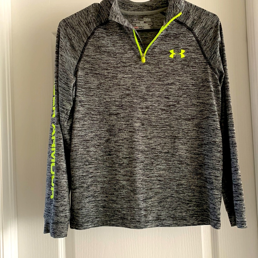 Under Armour Youth Large 1/4 zip, EUC.